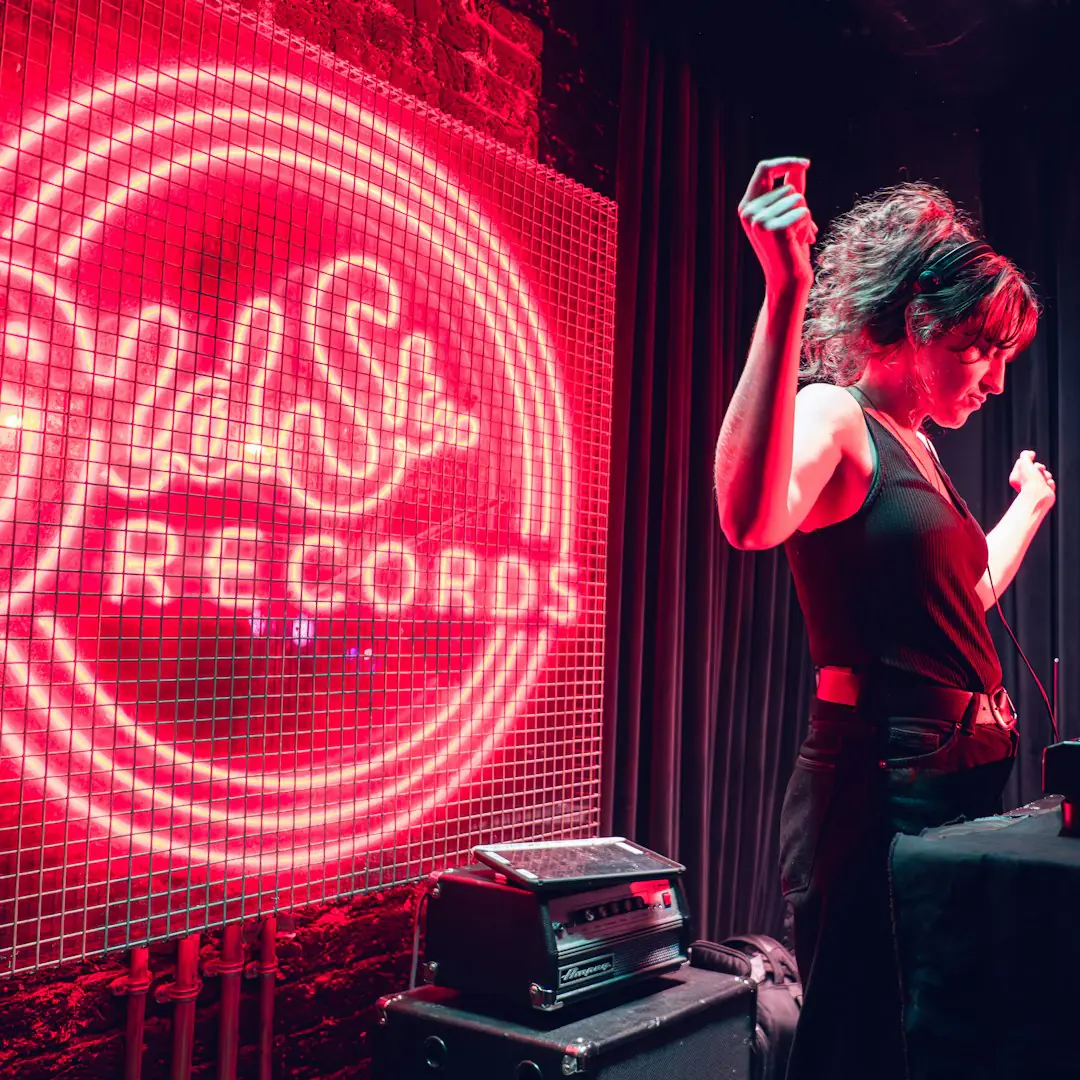 Old St Lates: Heavyweight House Party