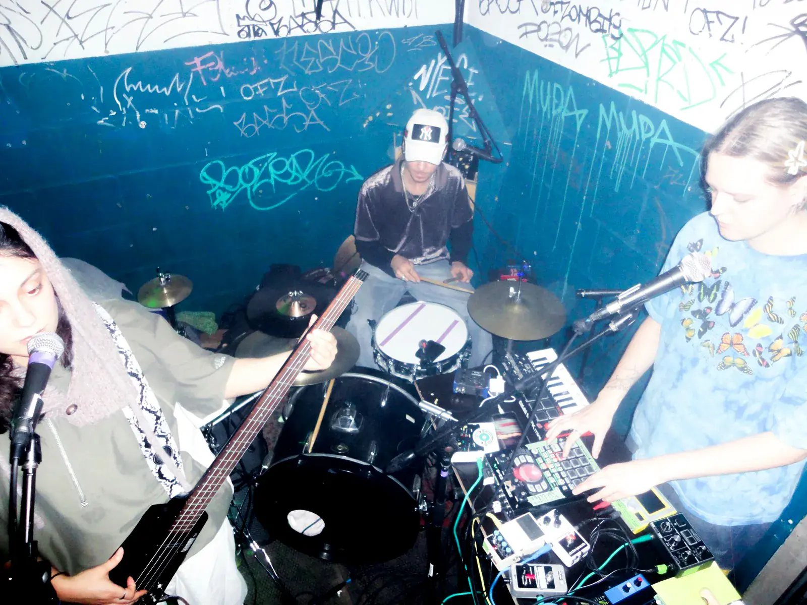 8MM & Shameless / Limitless present: Devon Rexi