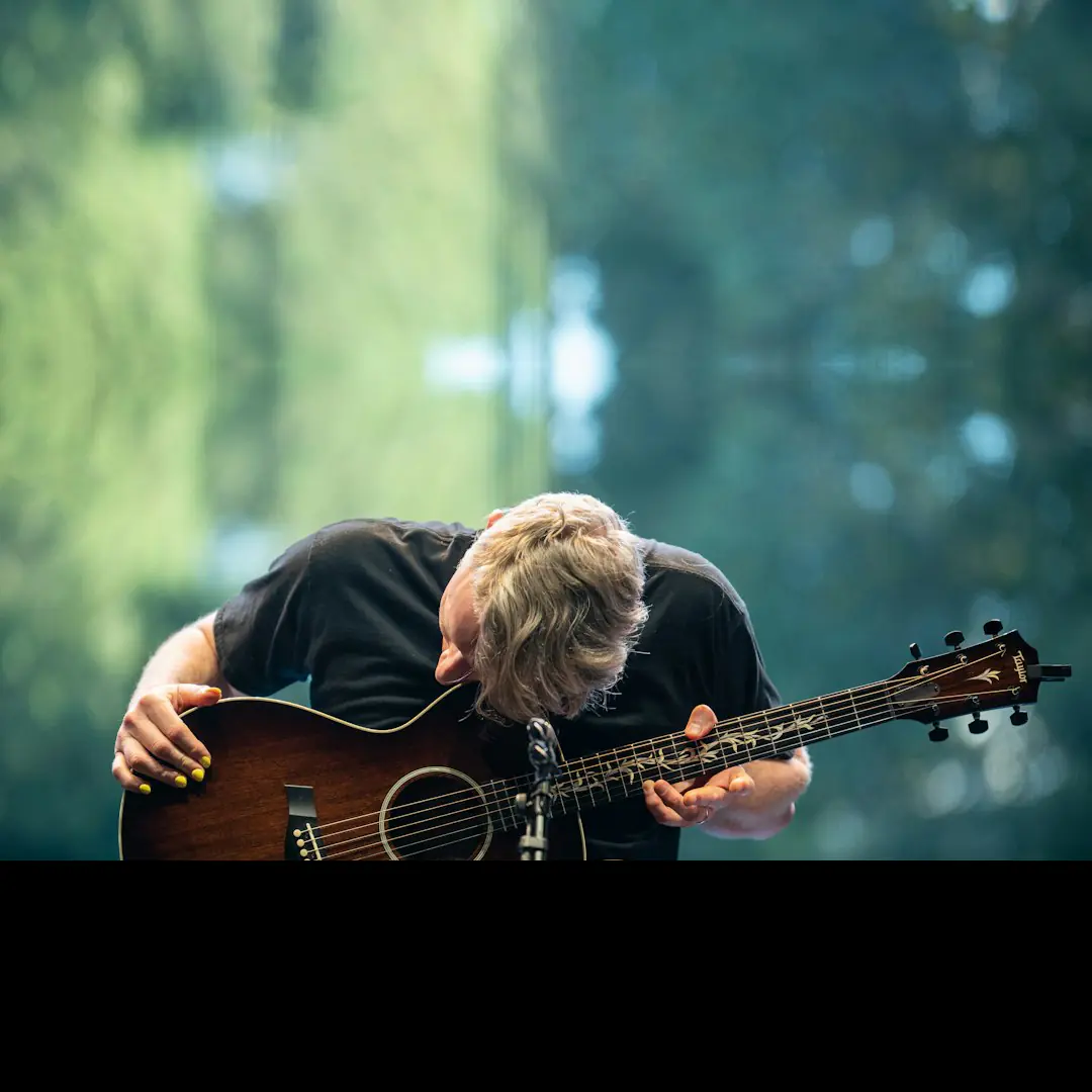 Shane Parish Plays Autechre Guitar
