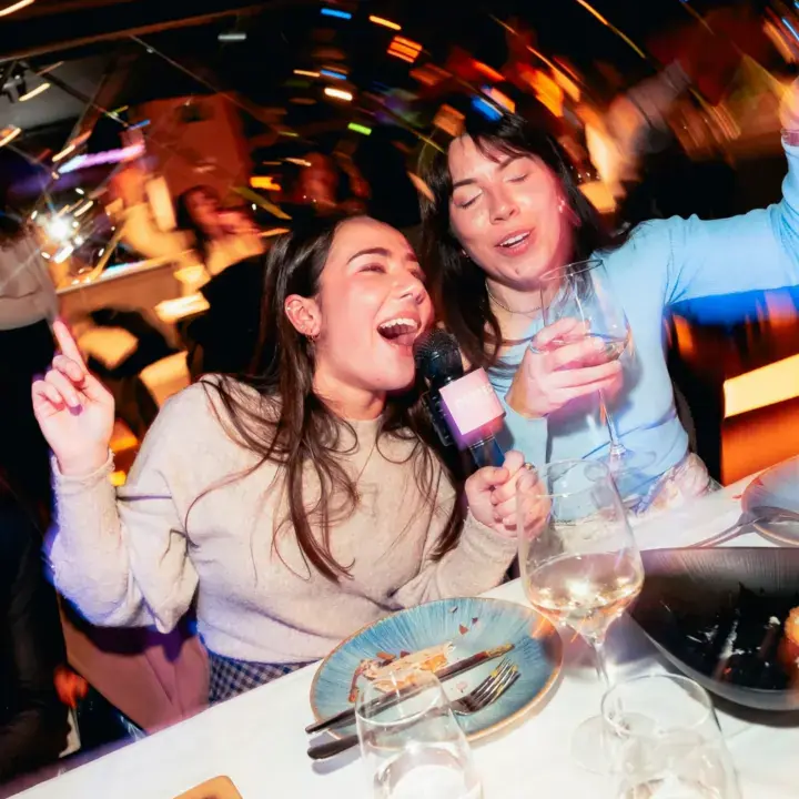 Cena, espectáculo y barra libre en Despecho
