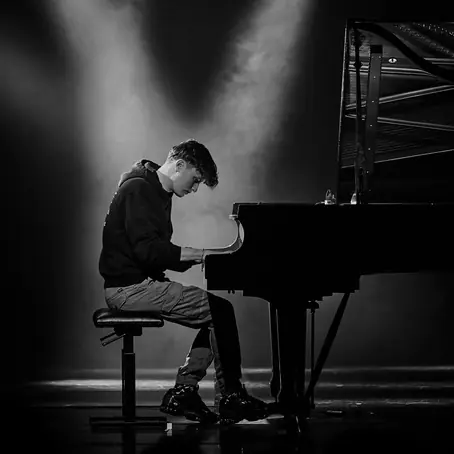 Concierto de piano de James Mackey en Milán, Italia