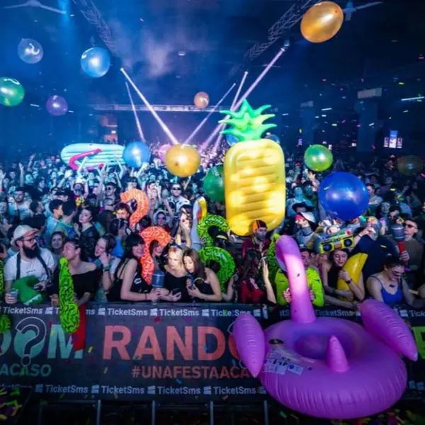 Arena360 - Random, a random party