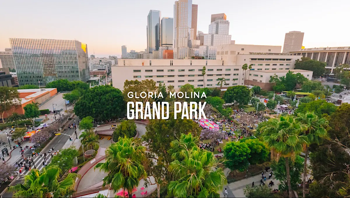 Gloria Molina Art&Craft Outdoor Show