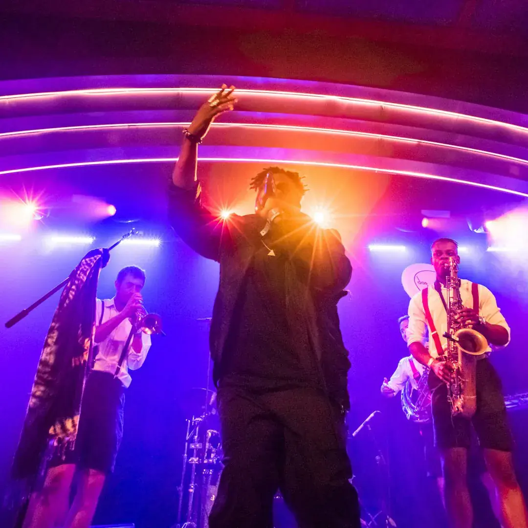 Das Brass Xmas Blowout