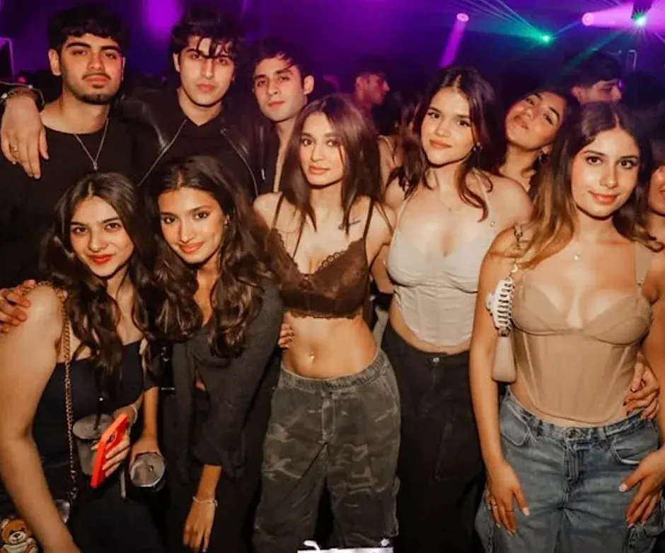 Noches de Bollywood en SOB's NYC: la fiesta semanal oficial de DesiSaturdays.Com