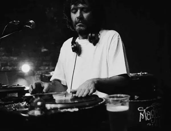 Daràss + Ashèblasta + Dj Gruff (con Roberto Chiga y Combass) + sesión de DJ de Dj Gruff