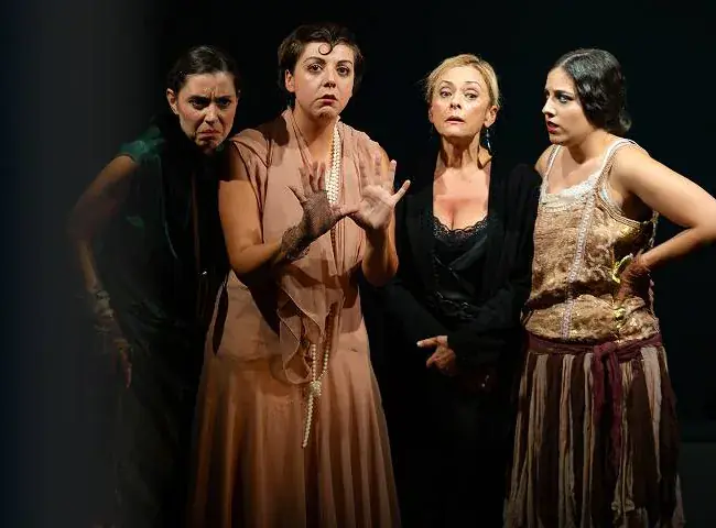 Brujas de acera