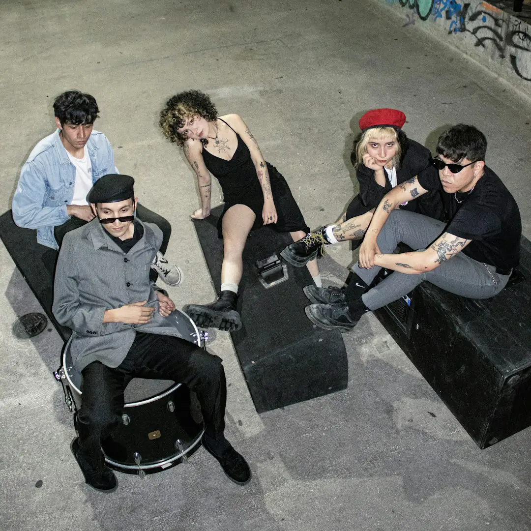 Grito Exclamac!ón, J Mahon & The Heavenly Pop Hits