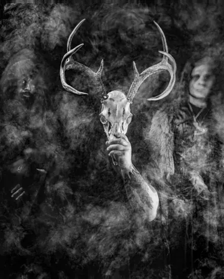 Wolves In the Throne Room @ Hole 44