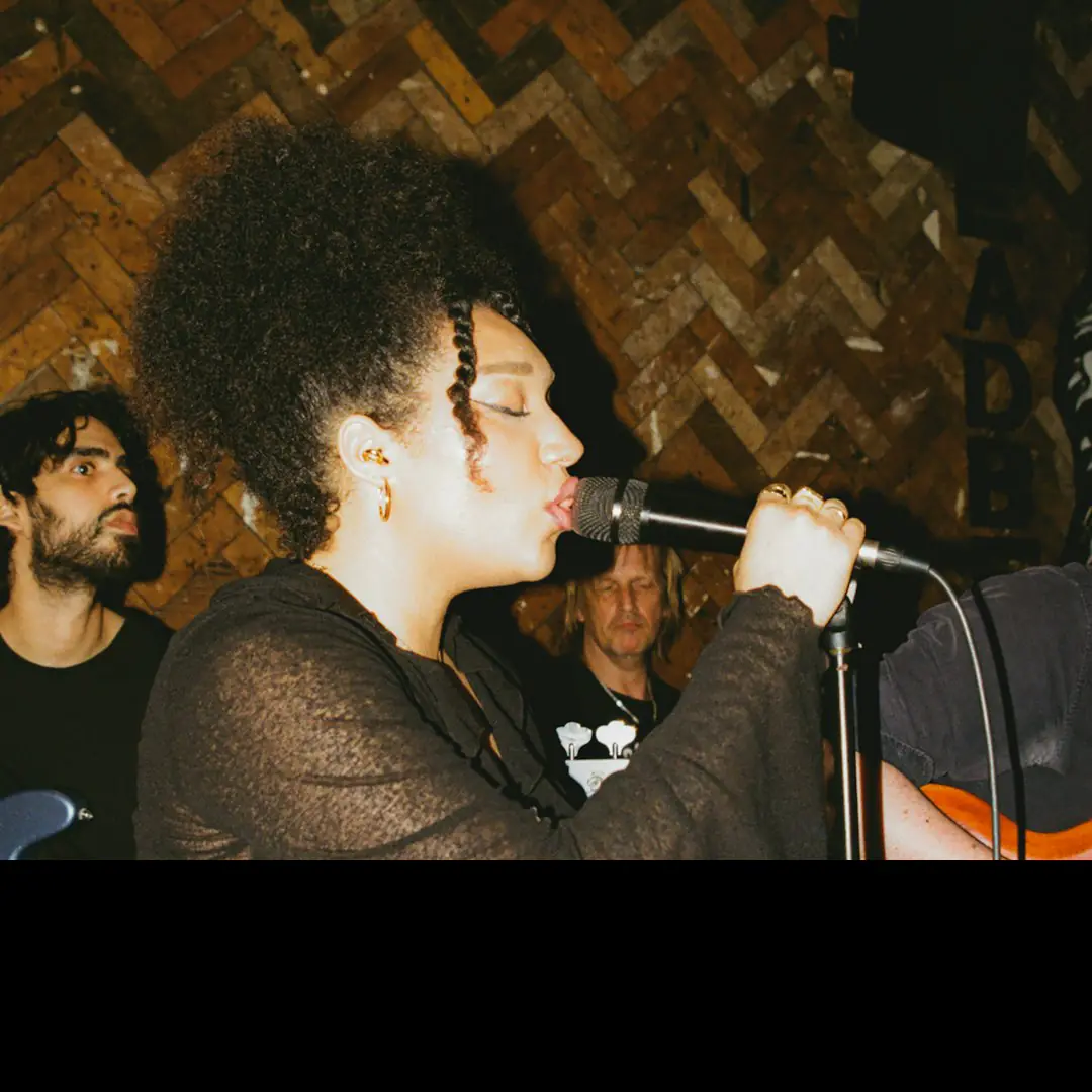 Live Neo-Soul & £6 Cocktails