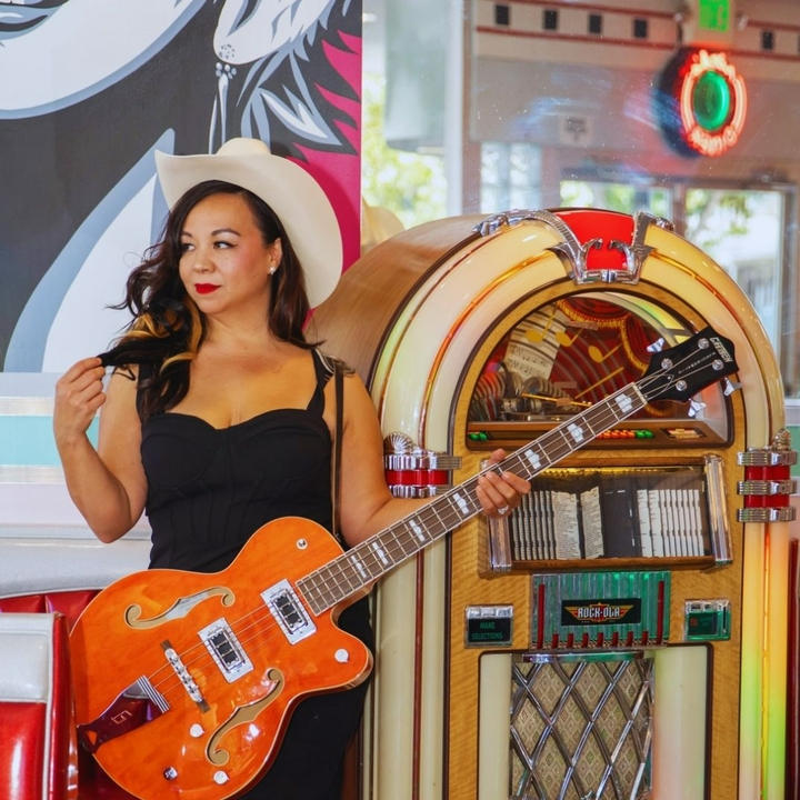 Western Swing + Honky Tonk Show - Mae McCoy Returns to Hopmonk