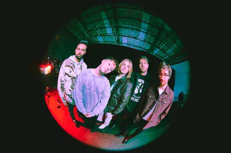 Nothing But Thieves @ Max-Schmeling-Halle
