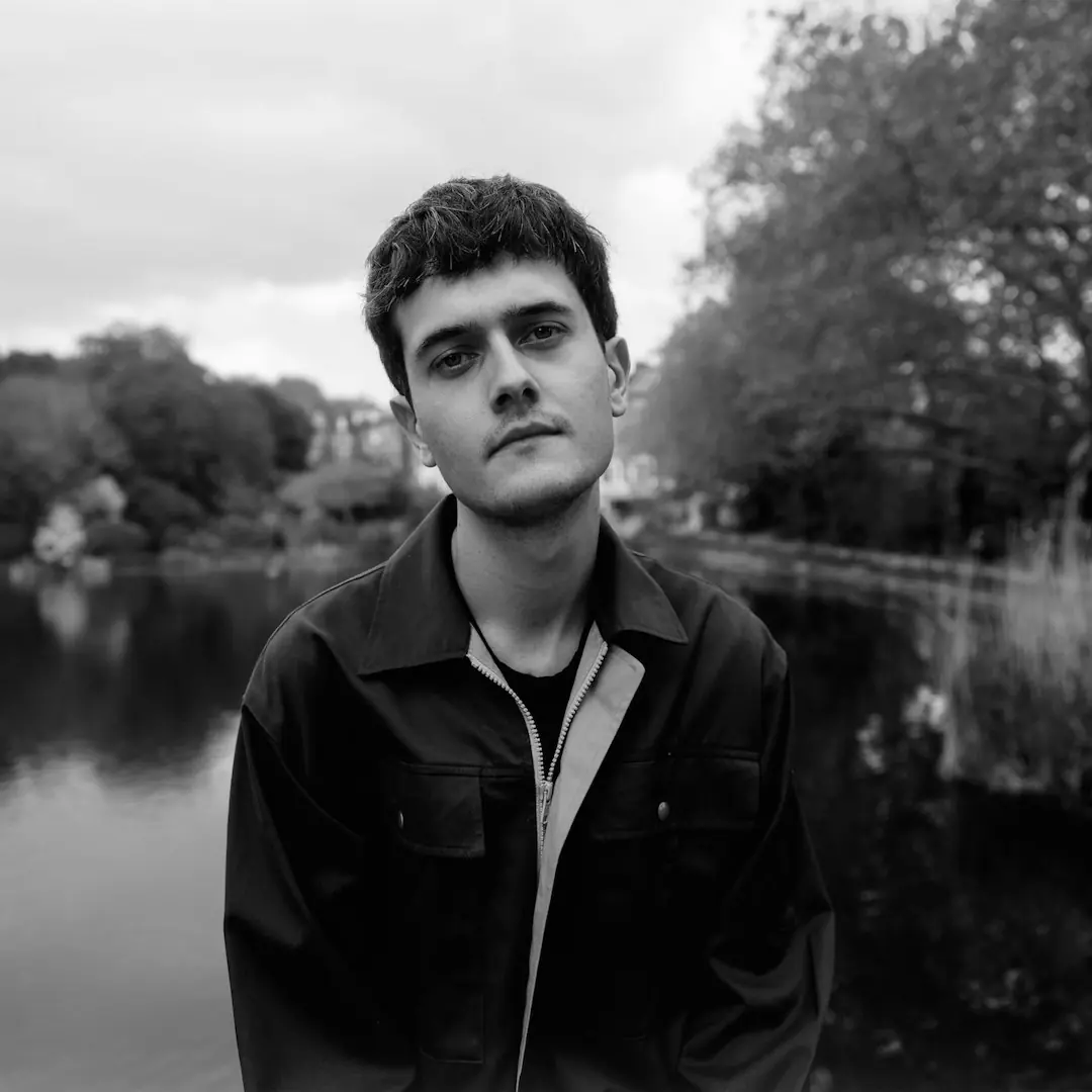 Family Stereo: Stripped Back + Signing