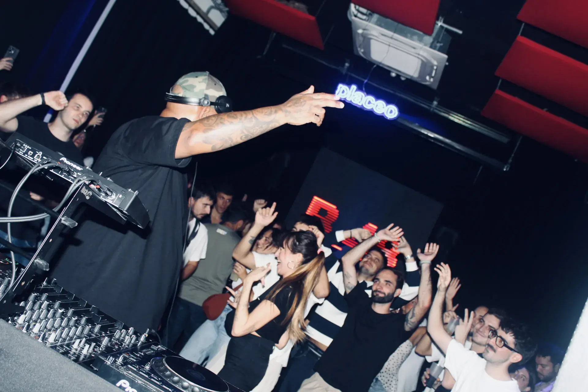 Placeo pres. Alice Youngling - Afternoon Showcase - Bridge48 with Vibes Live