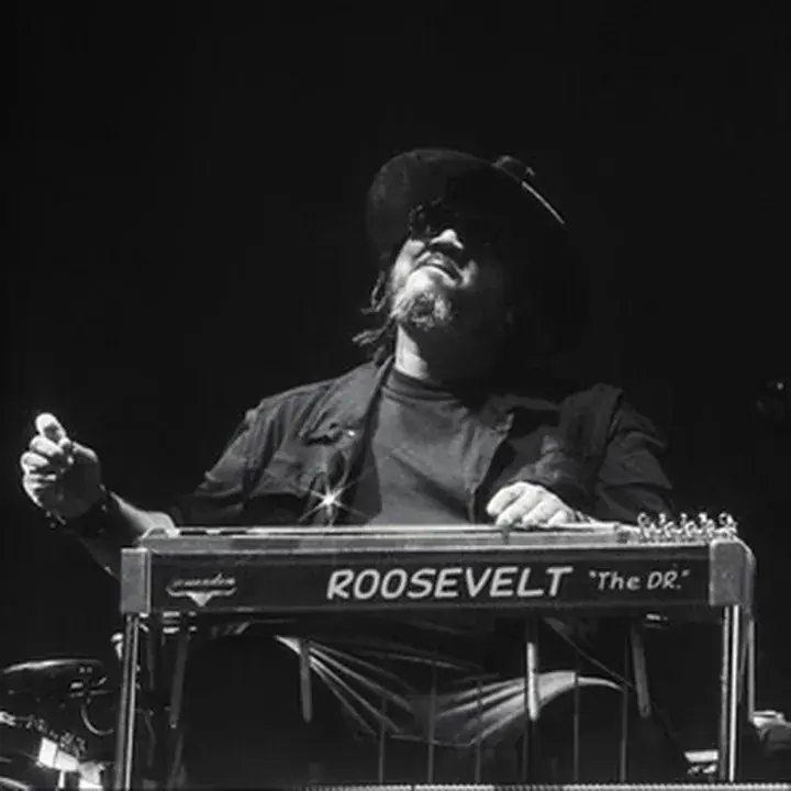 Roosevelt Collier Trio