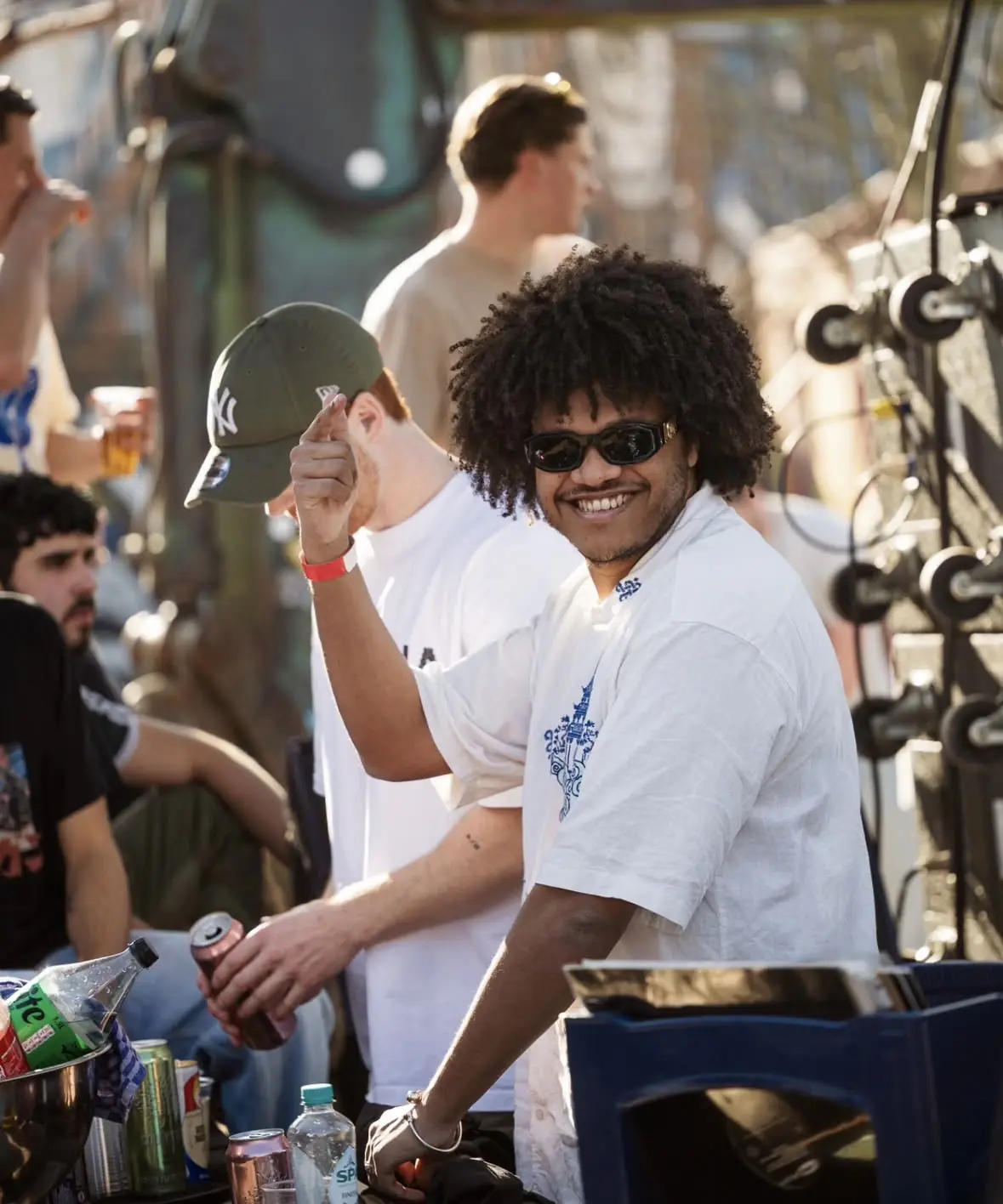 MAISON BINARIO feat. SLARGO avec Julian Anthony