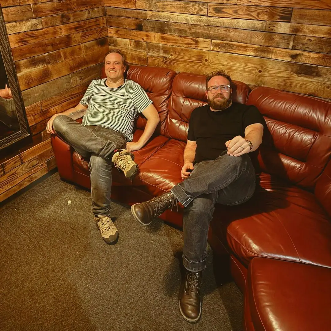 Ben Ottewell (Gomez) & James Walsh (Starsailor)
