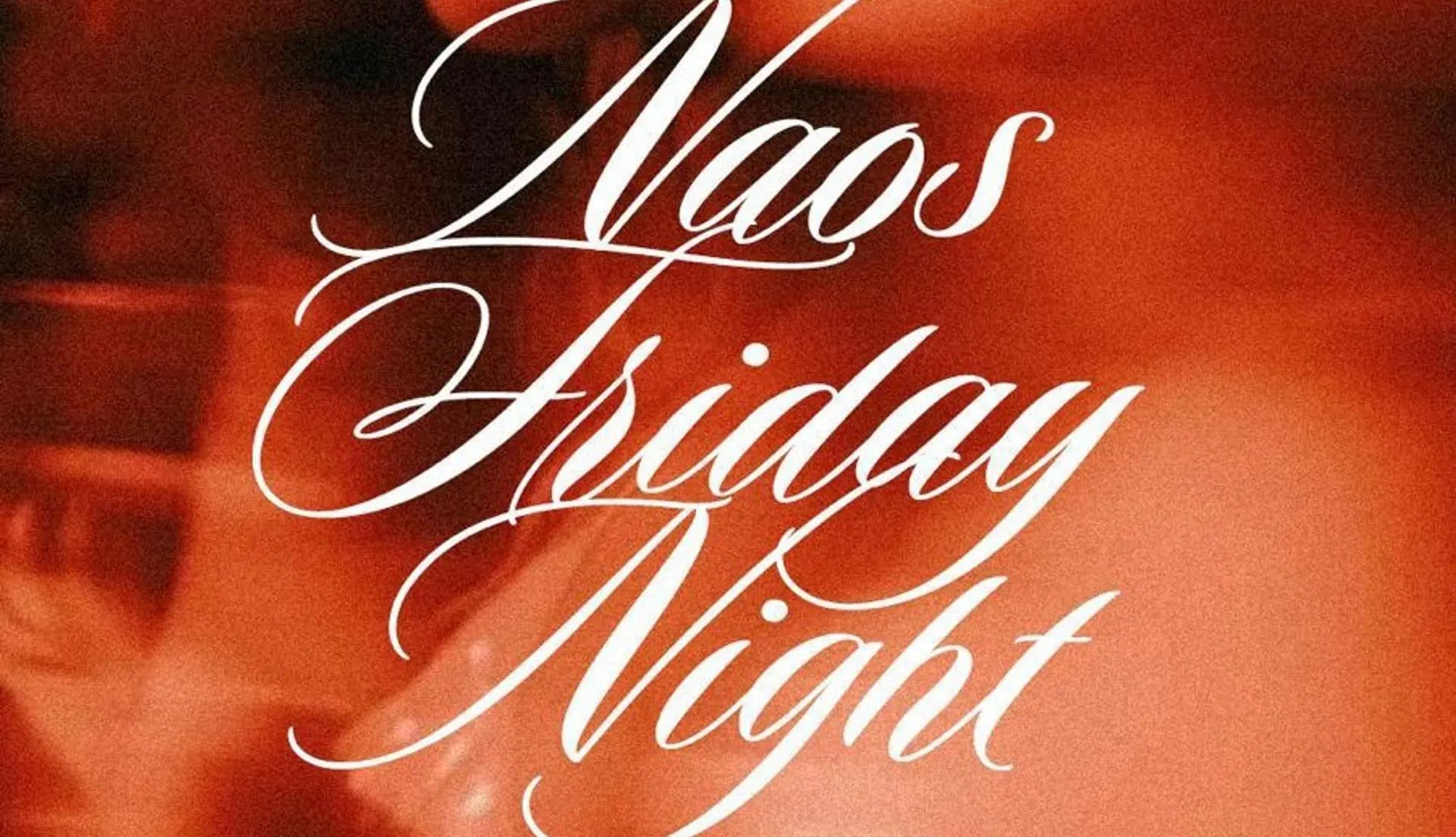 Noche del viernes en Naos