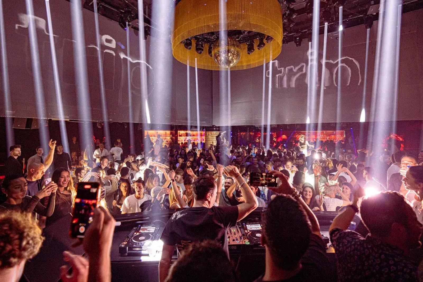Les Enfants pres. Arapu All Night Long
