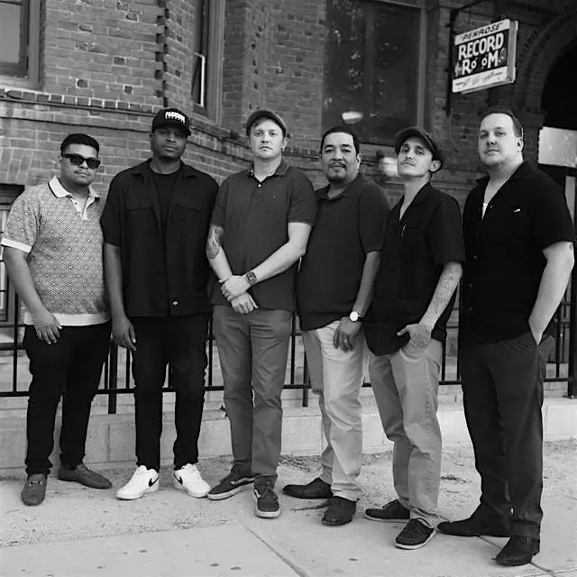 Summer Night w / Jonny Ruiz & The Escapers presented by La Palma