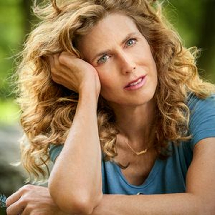 Sophie B. Hawkins