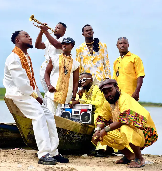 The Berlin Afrobeat Company, Santrofi
