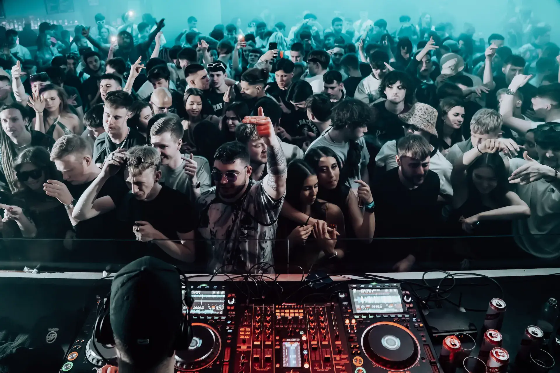 Bass Face / / DNB, House, Techno, UKG / / E1 Boiler Room Special