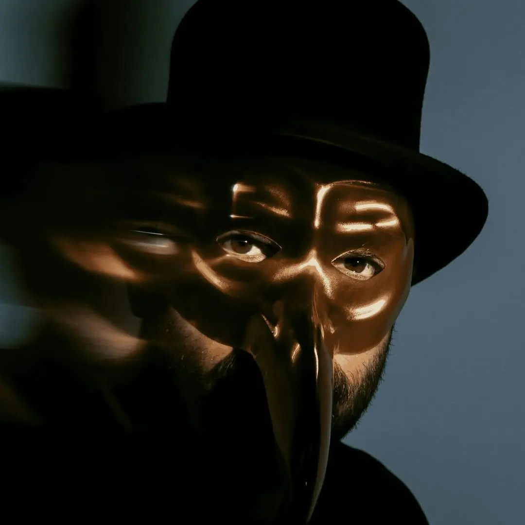 SIGHT pres.Claptone, Alexanders Som, Luka Kuhnow