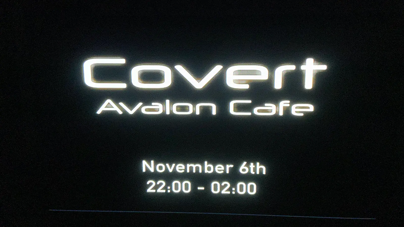 COVERT im Avalon