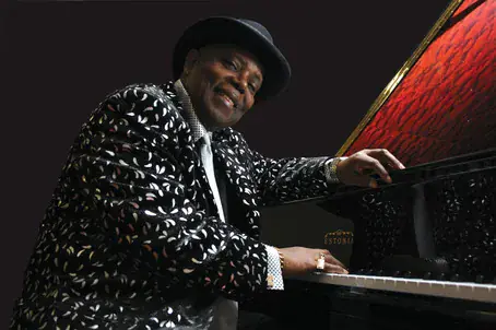 Kenny " Blues Boss " Wayne @ Nica Jazz Club