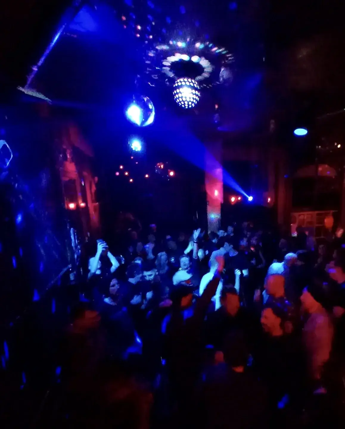 ALTERNATIVE ROCK MEETS METAL by DJ Gomez