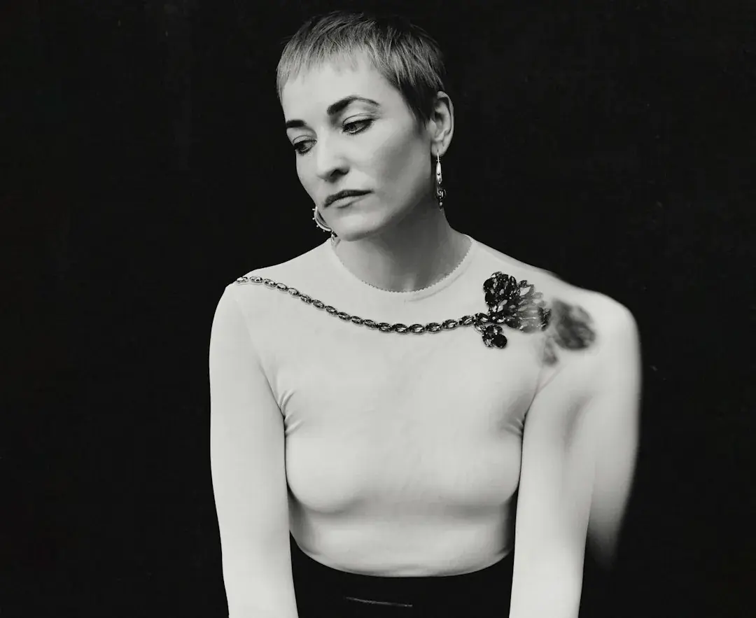 Radie Peat: Live + Signing