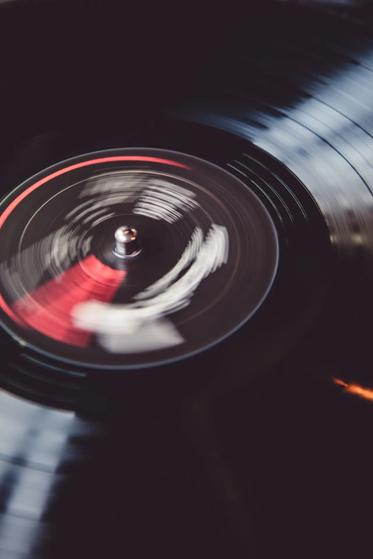 THE MAGICK BAR PRESENTS: DJ Red