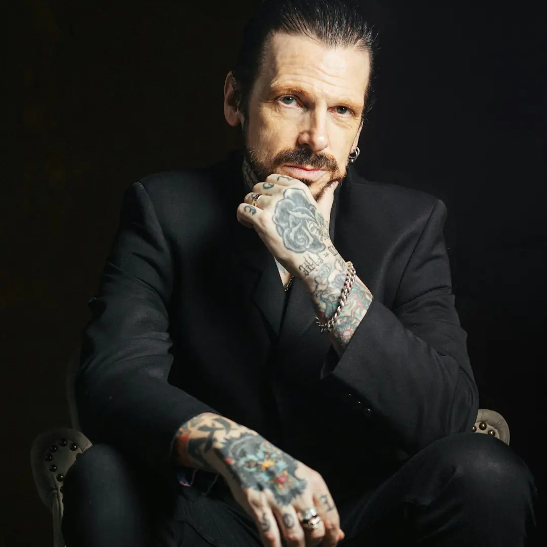 Ricky Warwick: Stripped Back + Signing