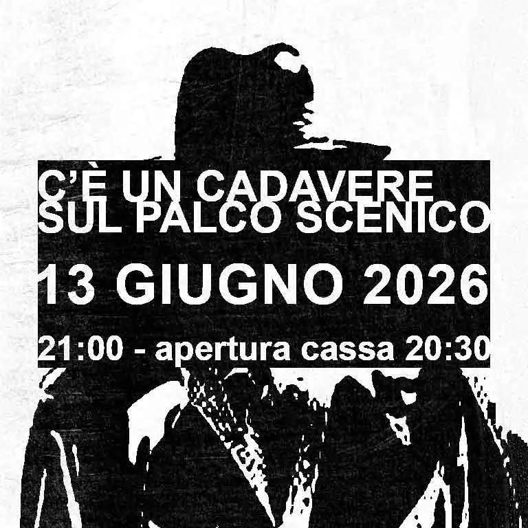 C'È UN CADAVERE SUL PALCOSCENICO
