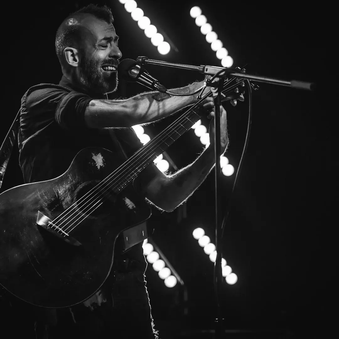 Jon Gomm