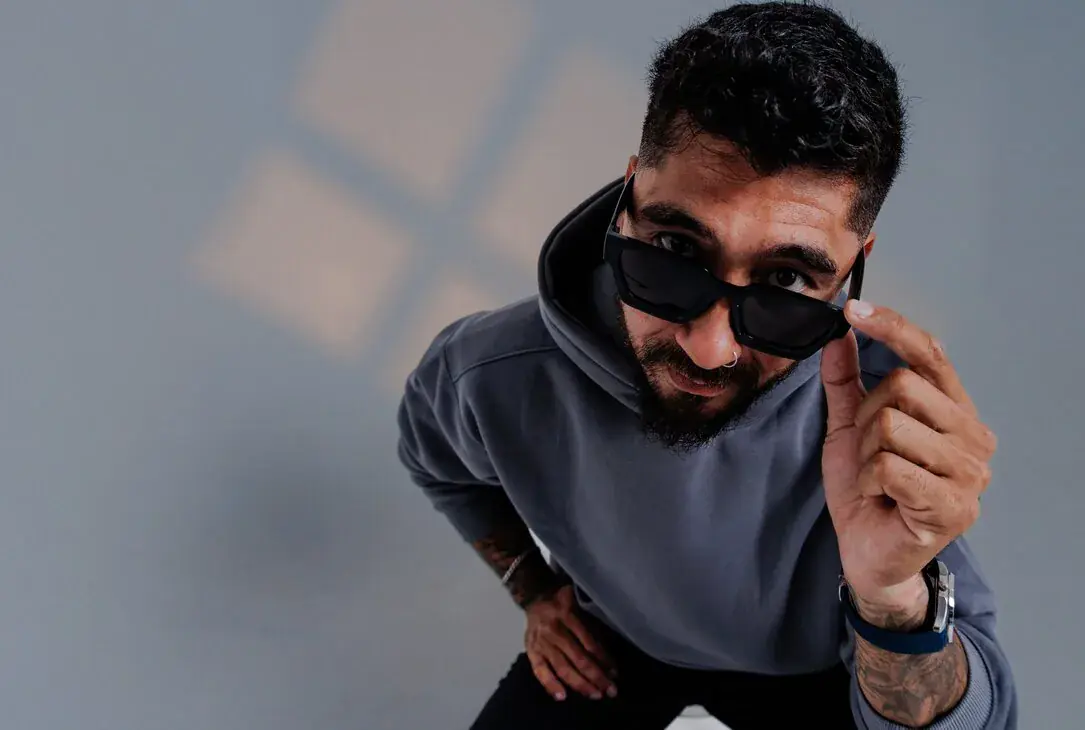 Josh Fawaz (Sunset Show)