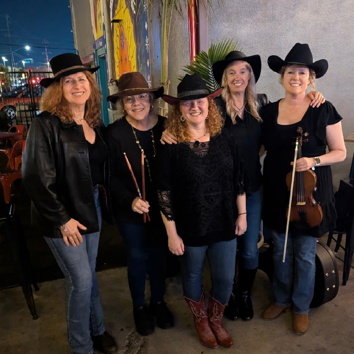 Sorta Sisters at Capelo’s (5-8pm)