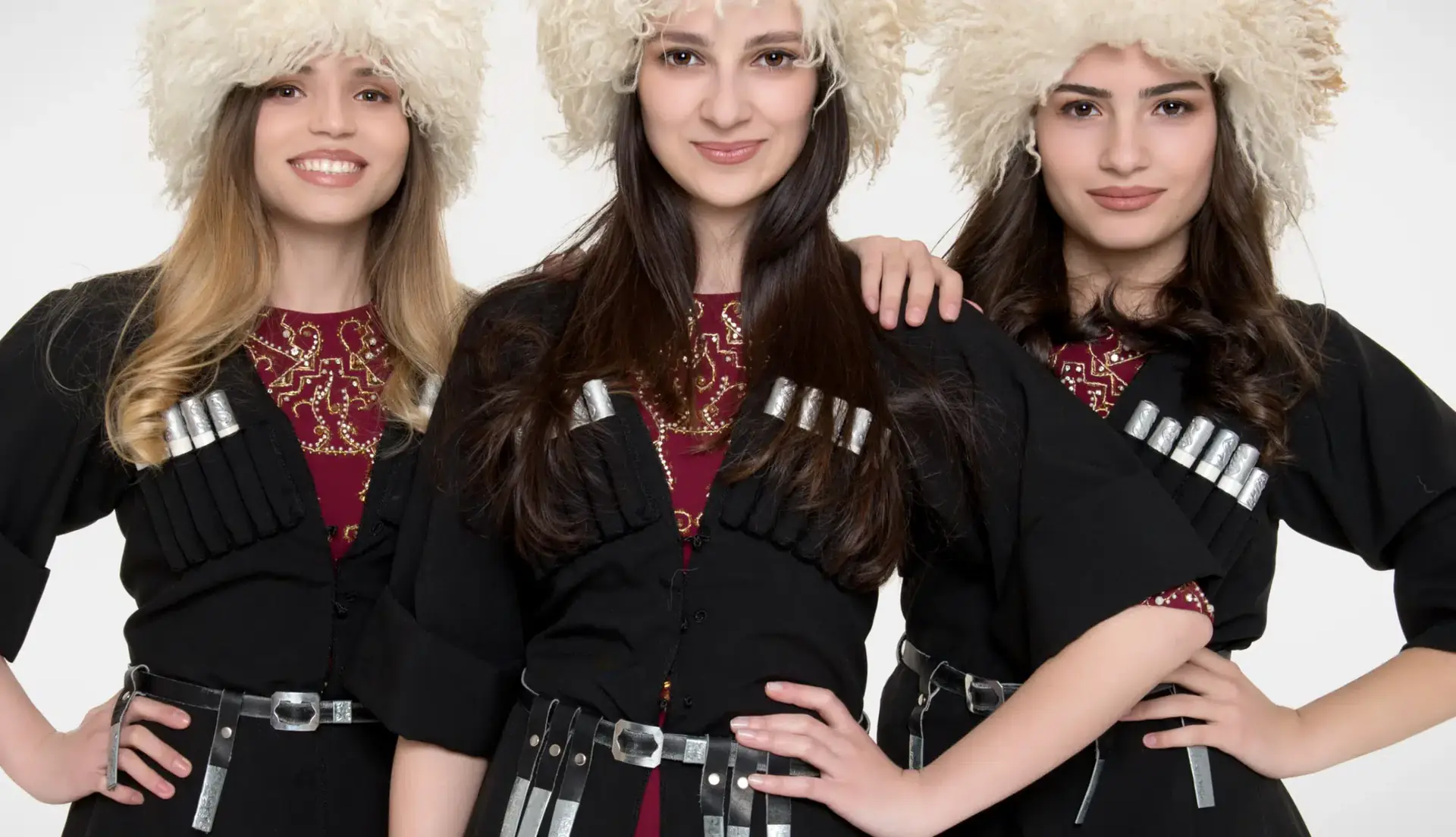 Trio Mandili