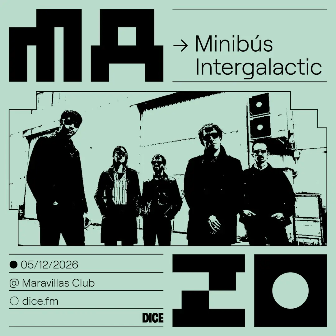 Minibús Intergalàctic en MAZO