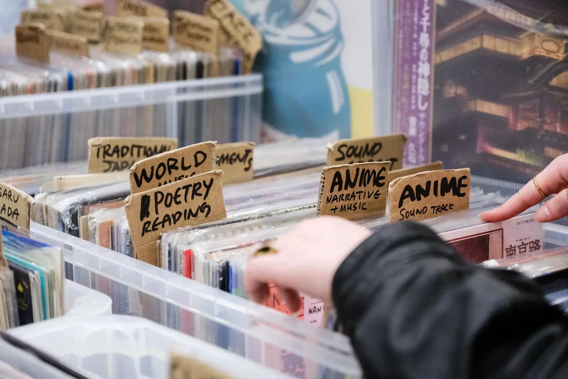 PARIS LOVES VINYL 17 - 100.000 vinilos - 70 vendedores - 8 DJs