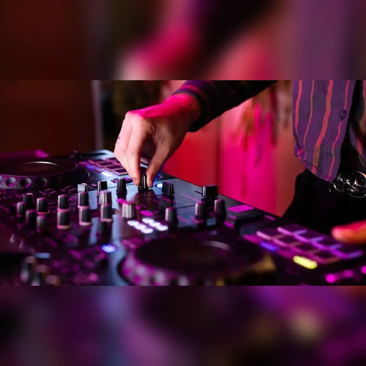 DJ nights in der Clash BAR