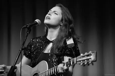 Danni Nicholls @ Golden Hinde