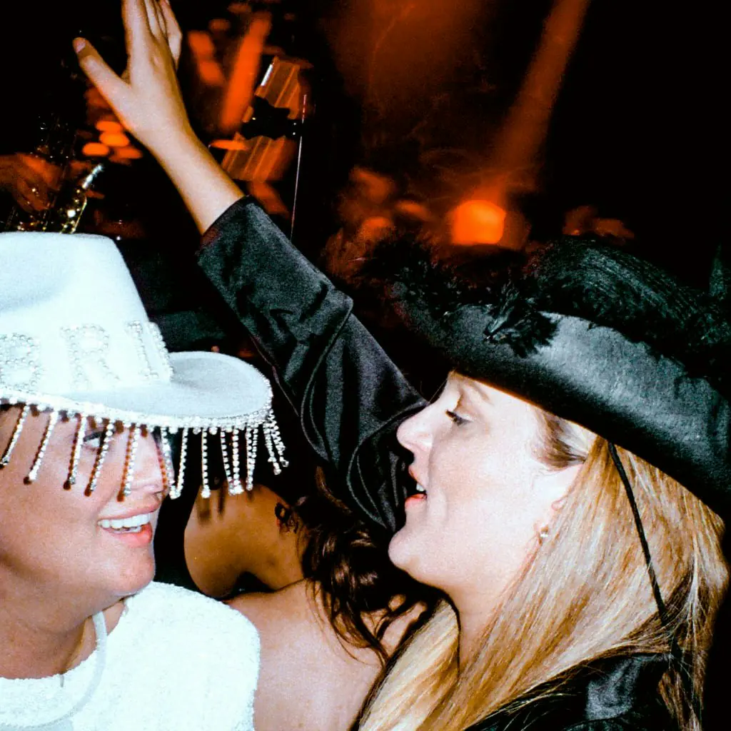 HALLOWEEN-SPECIAL: Live-Musik + DJs bis 3 Uhr