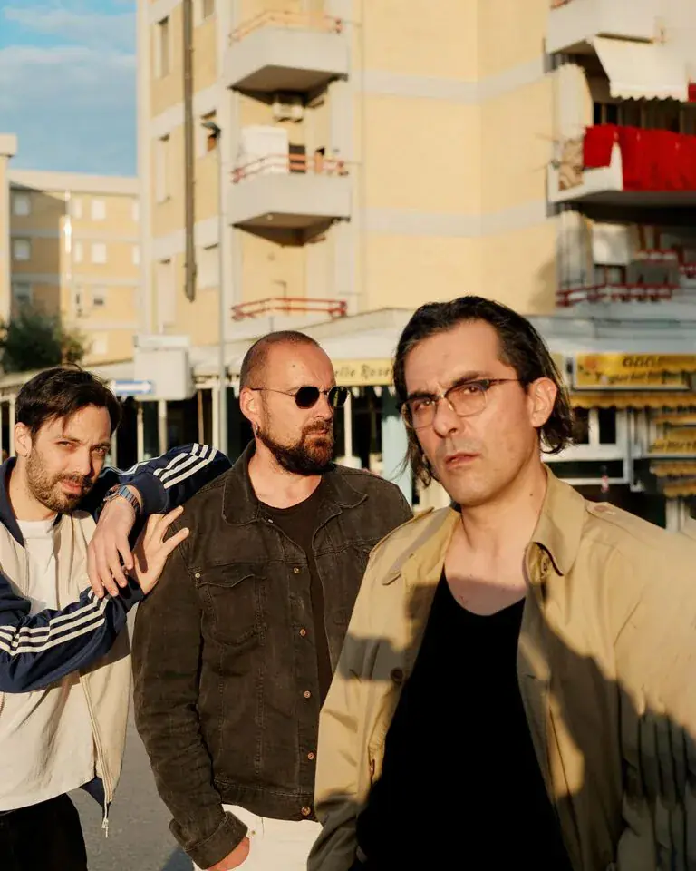 SUPERMARKET Italo Barock(Q) LIVE