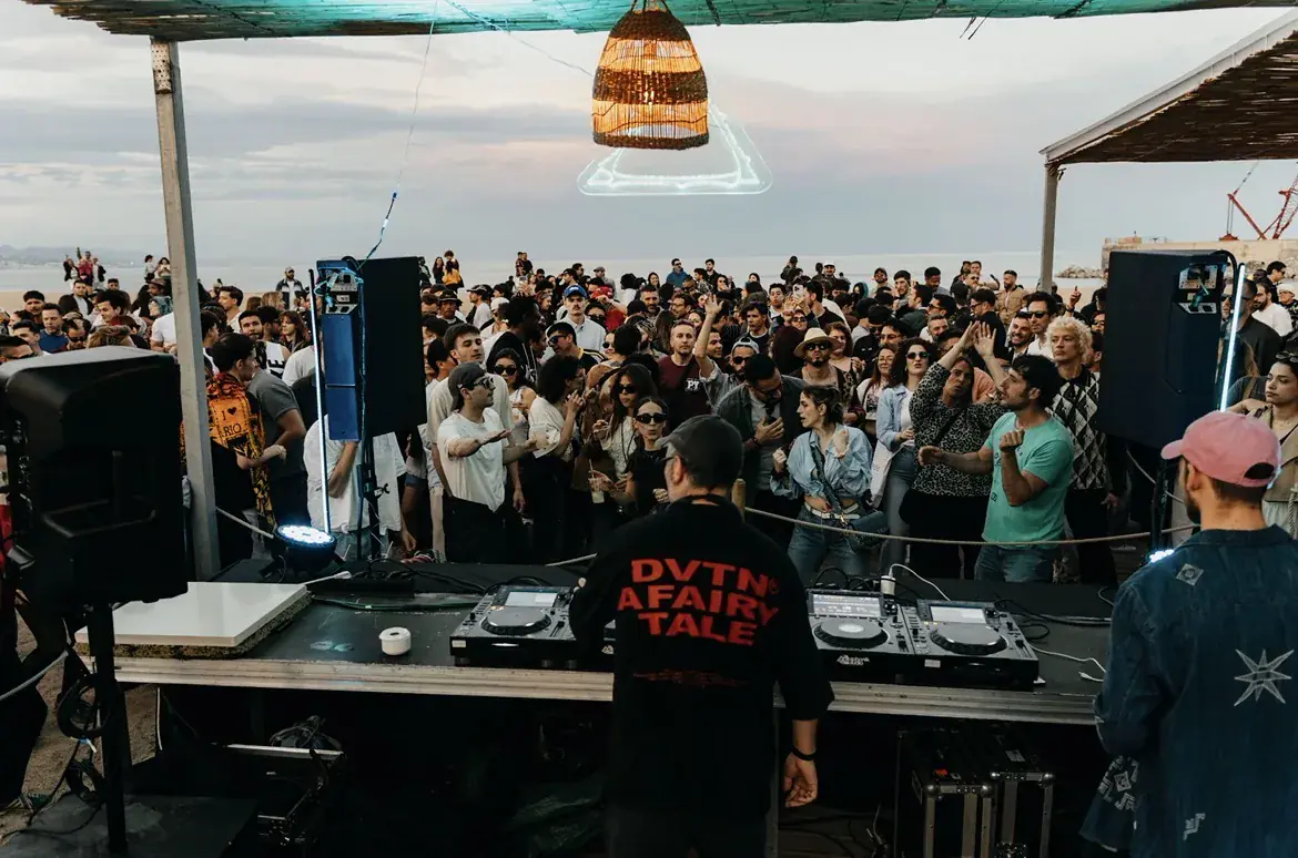 FREE OPEN AIR BEACH PARTY: Lost x Pakate x Jean Perre