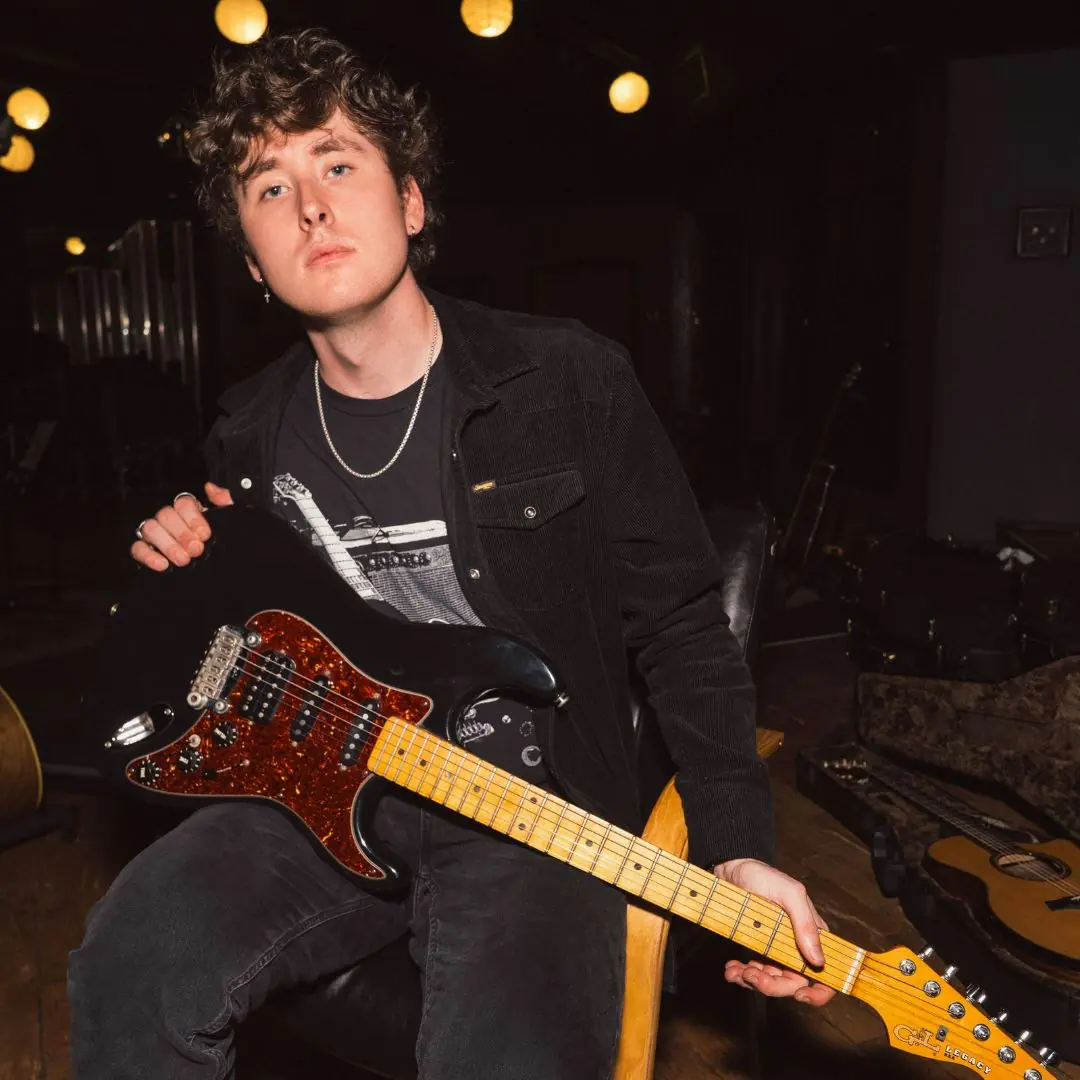 Nick James, Physical Education, Glue Shoe and The Dead Horses, Beautyland