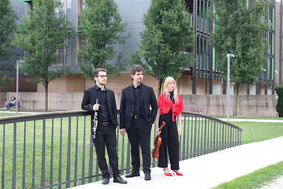 TRIO REINECKE live in London at the St Pancras Clock Tower