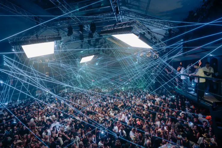 Free Rave by Marlon Hoffstadt